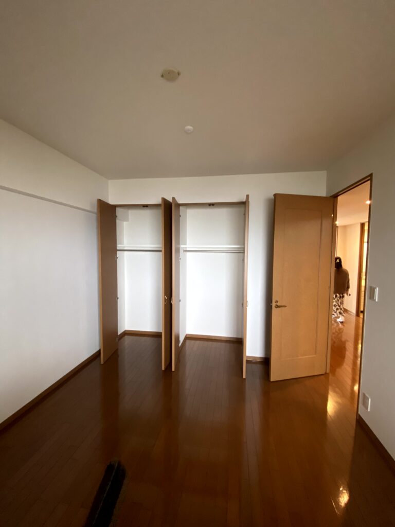 施工前の洋室の様子です。