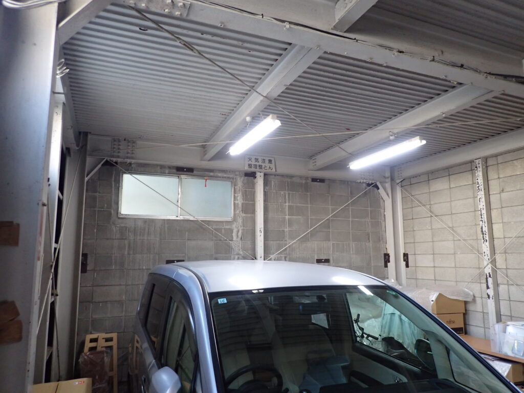 施工前1階倉庫の様子です。